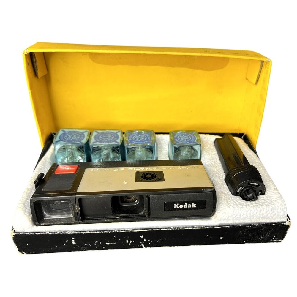 Vintage Kodak Pocket Instamatic 20 Camera Set